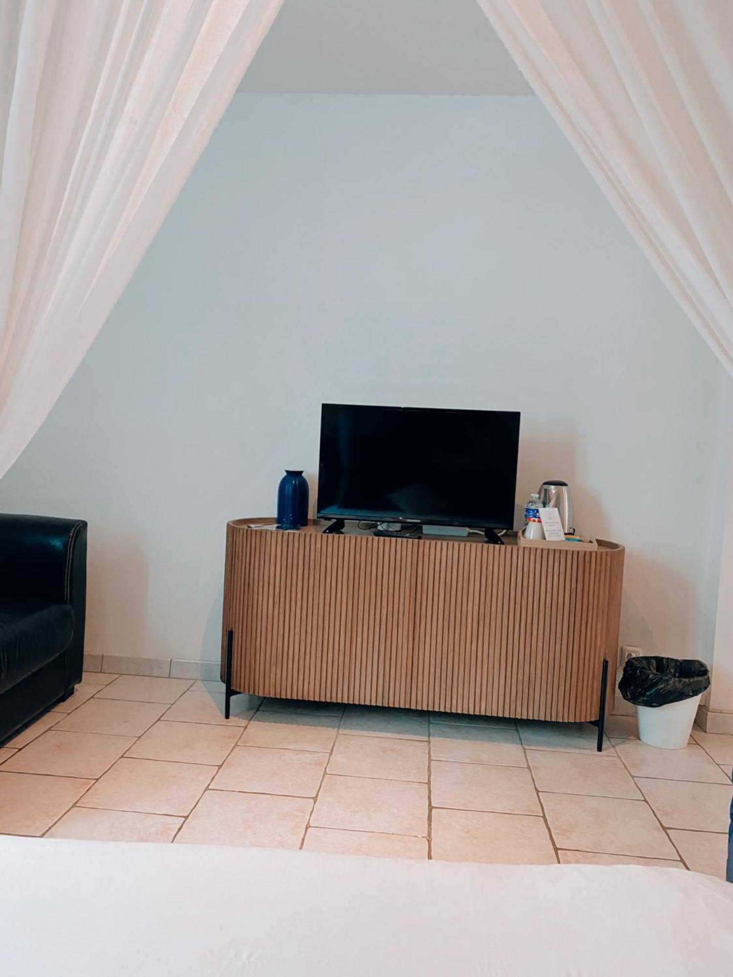 Villa Hyper Centre Le Blanc Type Hotel Entree Autonome Экстерьер фото